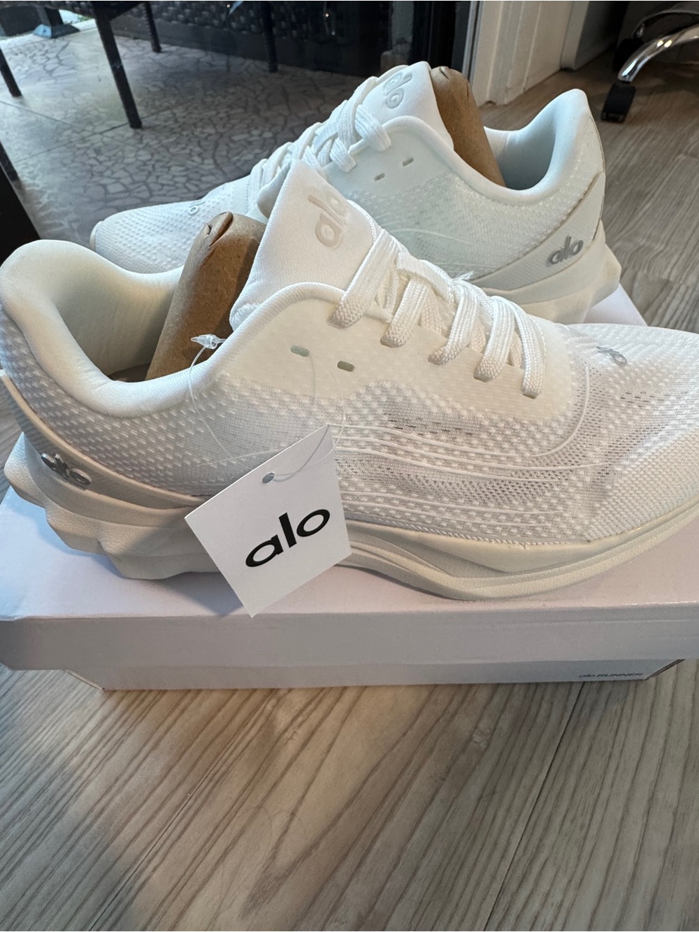 ALO Yoga White Knit Women's Sneakers